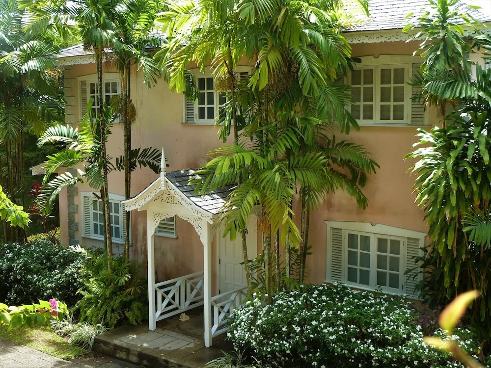 Plantation Beach Villas by null