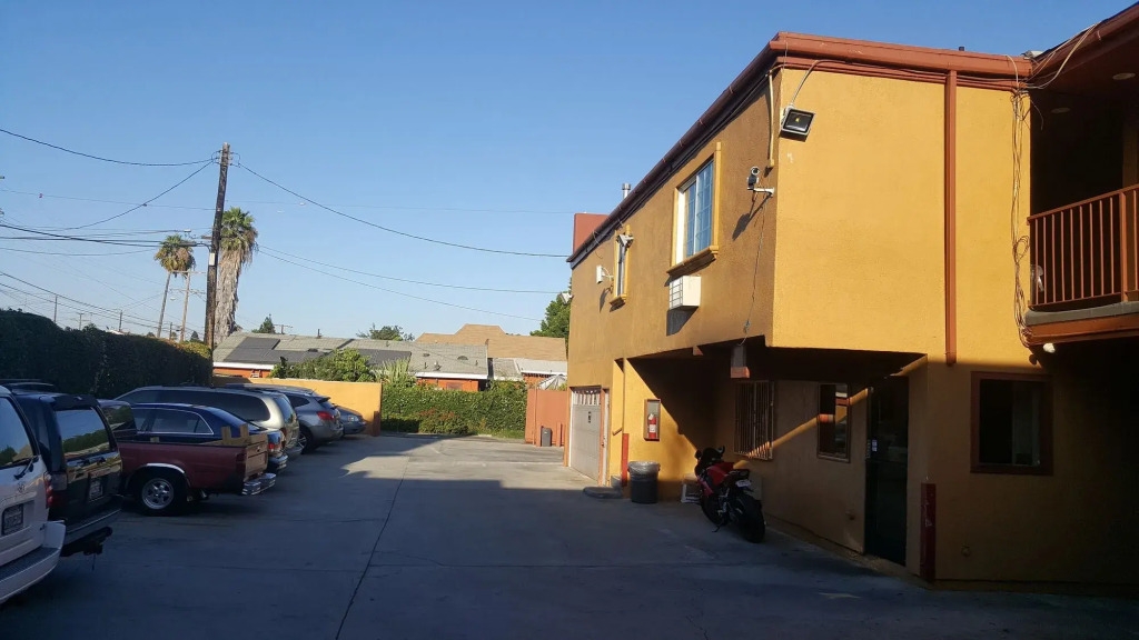Image 10