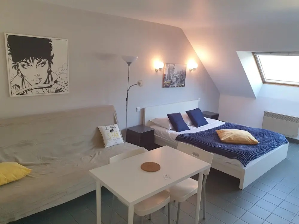 Economy Suite