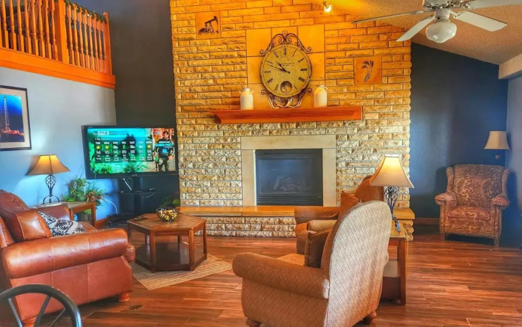 Fossil Creek Hotel And Suites