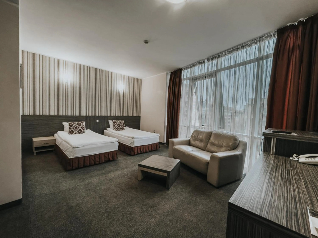 Hotel Noris — 3