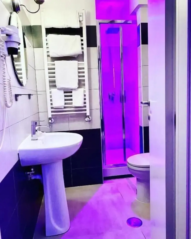 Economy room