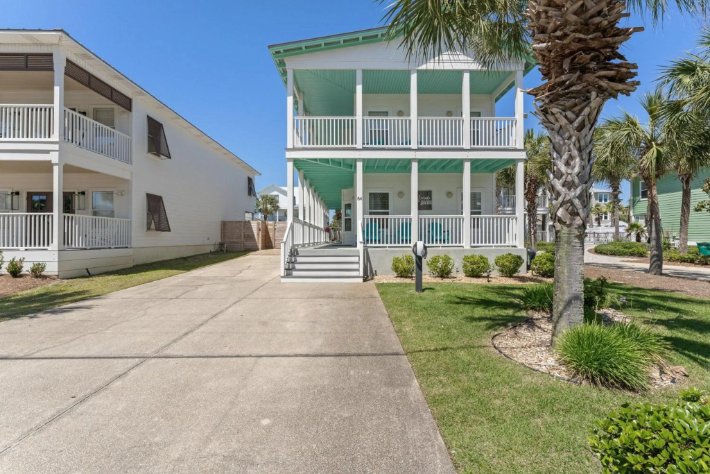 Namaste Beaches S 4BR 3BA 11 84 Woodward St