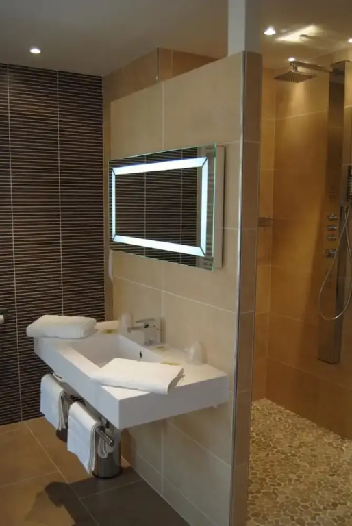 Brit Hotel Chateaudun - Chambres