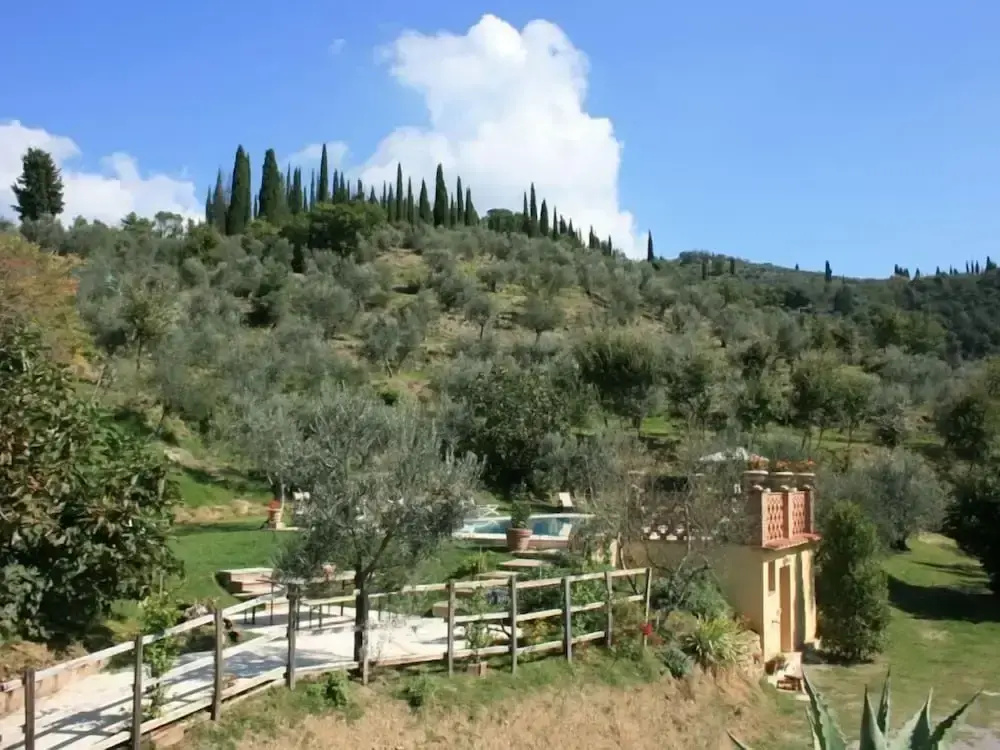Wonderful Private Villa With Wifi, Private Pool, TV, Terrace, Pets Allowed, Parking, Close to Arezzo