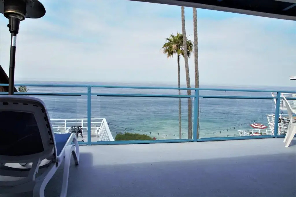 1 Bedroom Deluxe Suite with ocean view