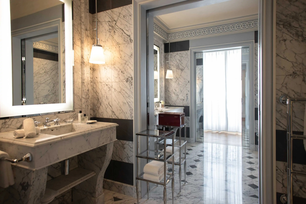 Presidential Suite