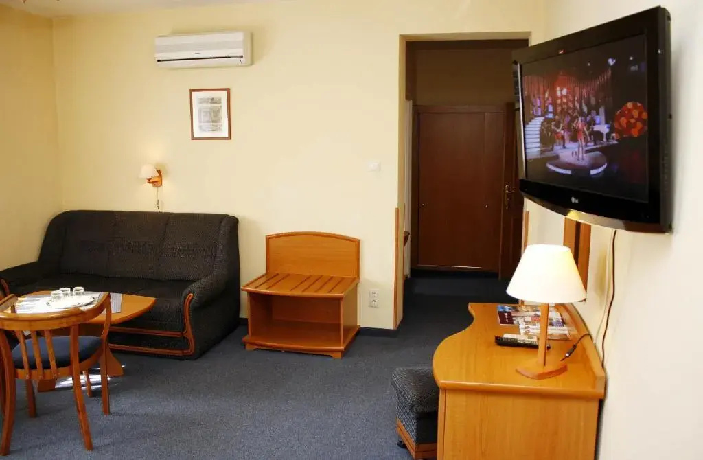 Lv Vay Villa Hotel - Chambres