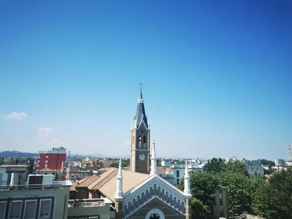 Standard Double room with balcony (full double bed)
