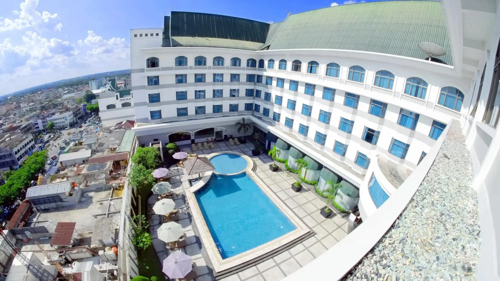 Grand Jatra Hotel Pekanbaru — 1