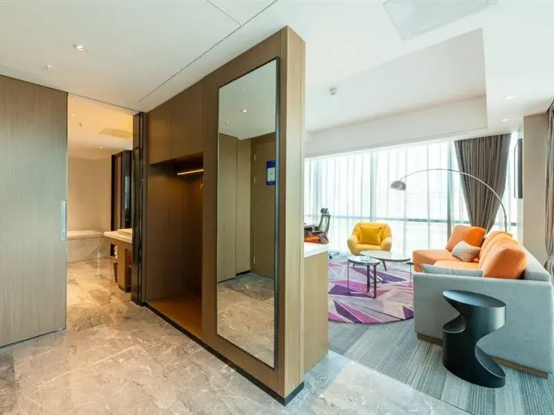 Lobby & Reception