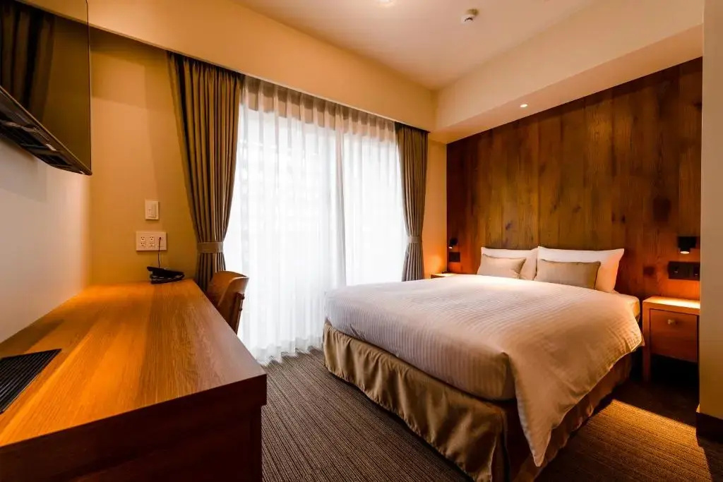 Standard Double room (full double bed)