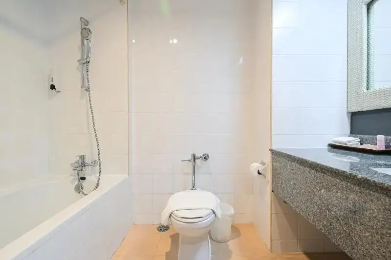 Ramada by Wyndham Phuket Southsea - Chambres
