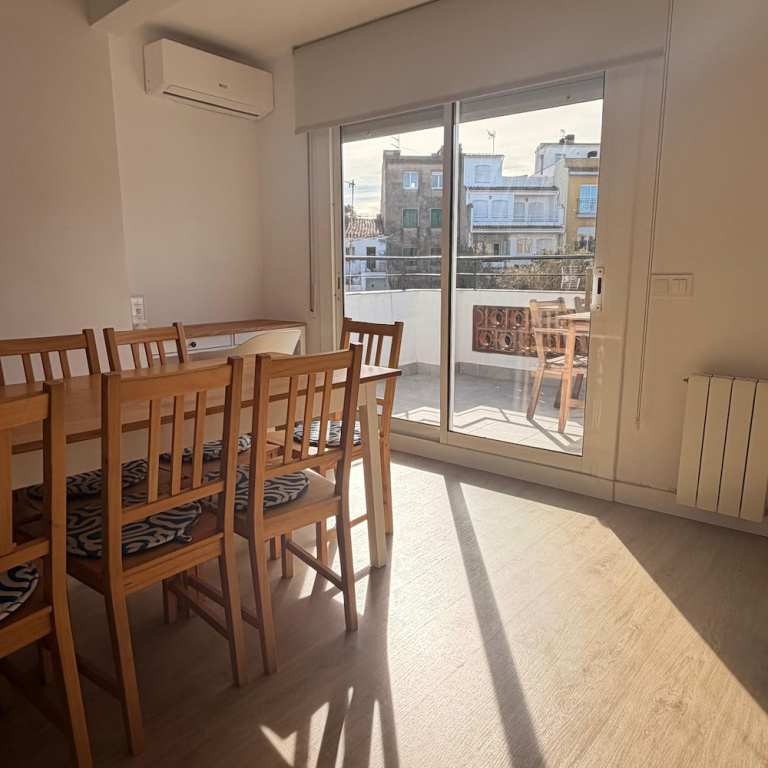Apartment with balcony