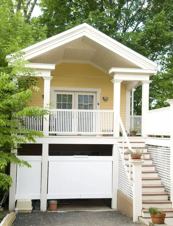 Cottage with balcony