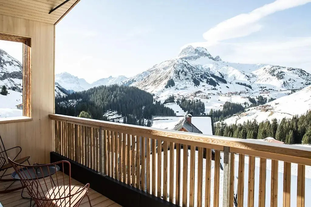 Balcony & Terrace