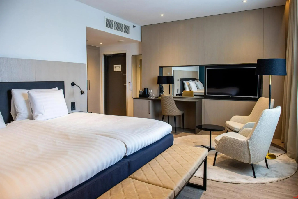 Hotel photo 12