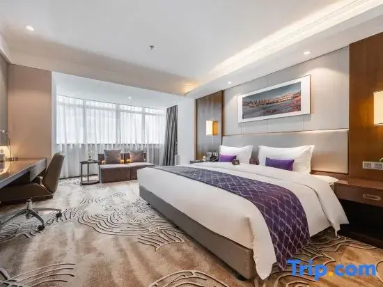 Deluxe Double room (full double bed)