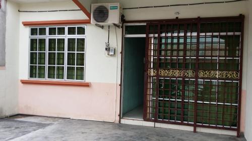 Отель D'Greenery Homestay Seri Manjung 1, фото 1