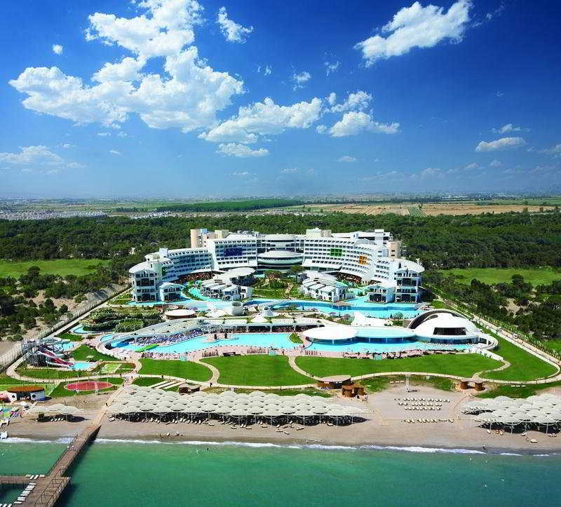 Beach & Waterfront