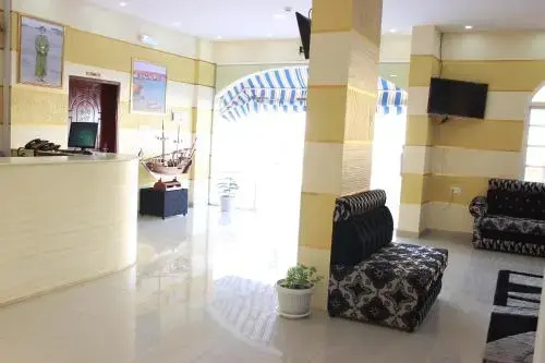 Lobby & Reception