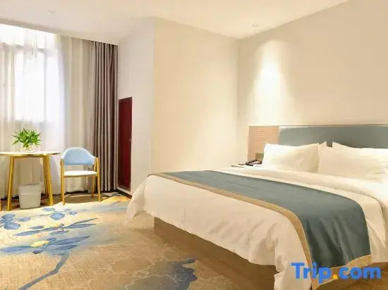 Deluxe Double room (full double bed)