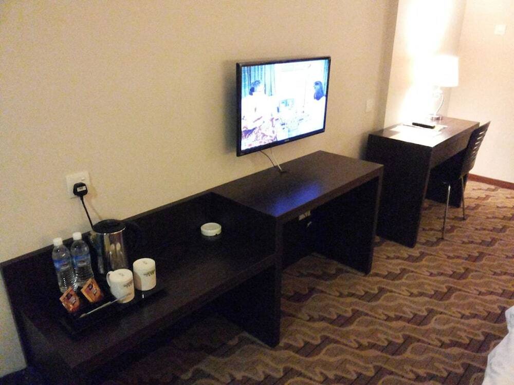 Eminent Hotel