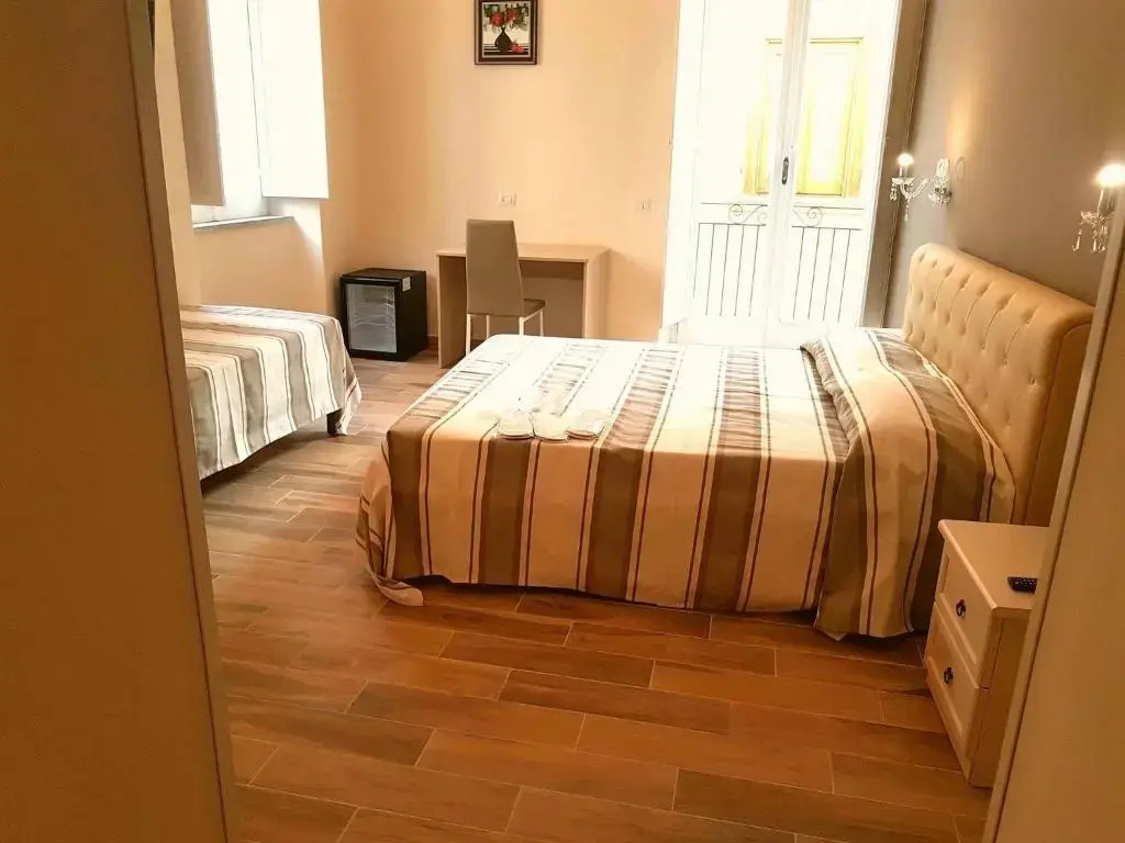 Deluxe Triple room