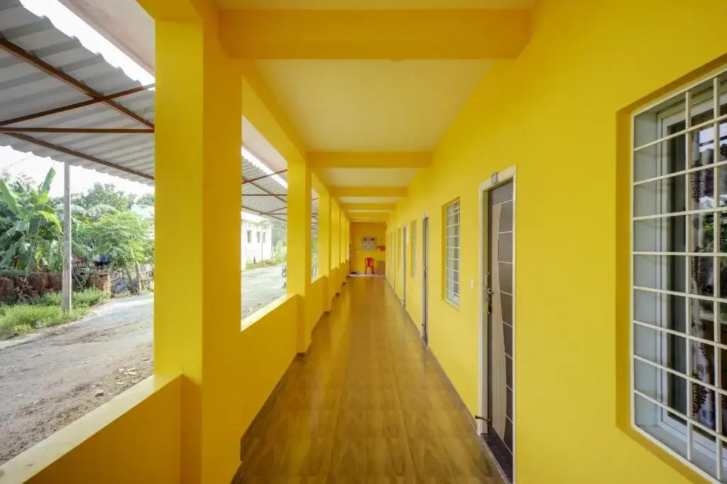Auro 7eleven by OYO Rooms