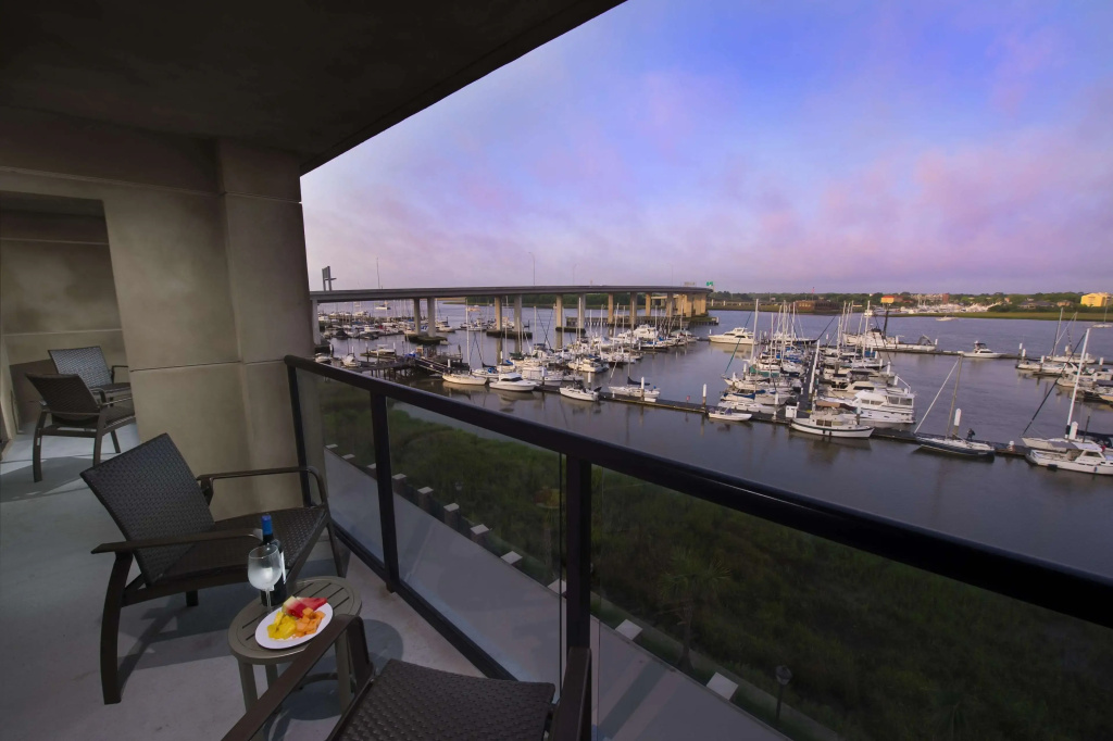 Beach & Waterfront