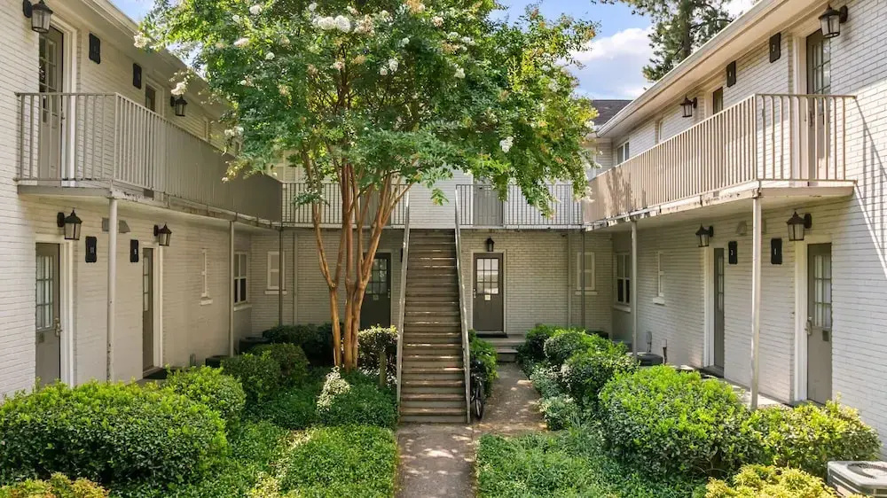 Brookwood Courtyard by BCA Furnished Apartments Bcc1b 05 E