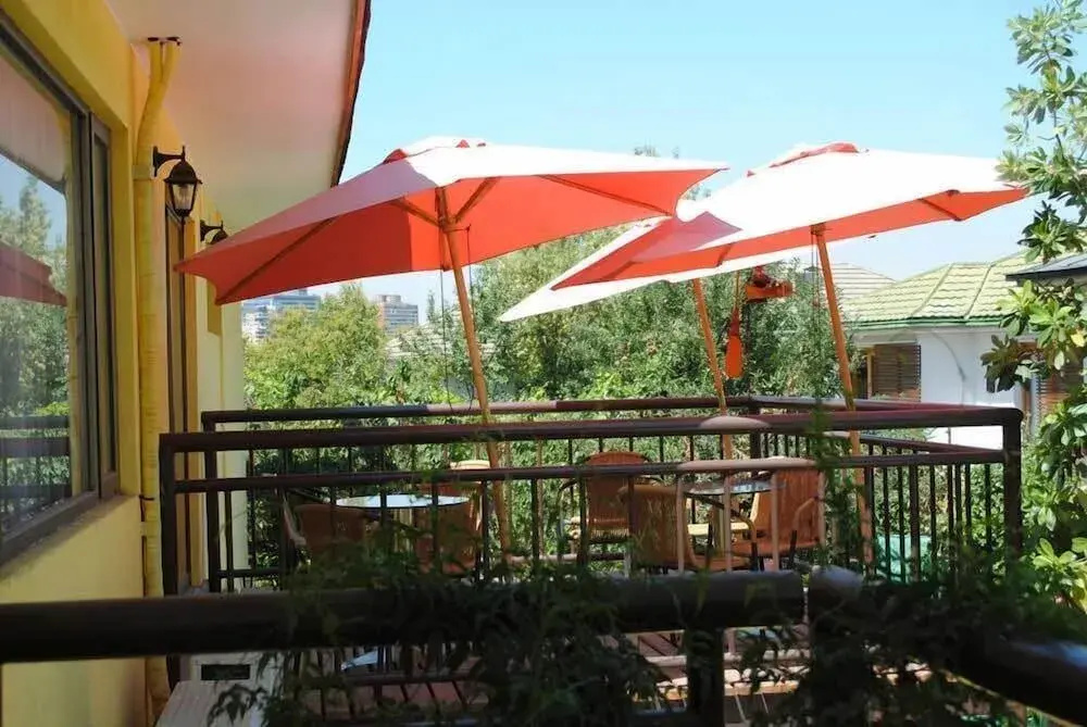 Brunos B&B