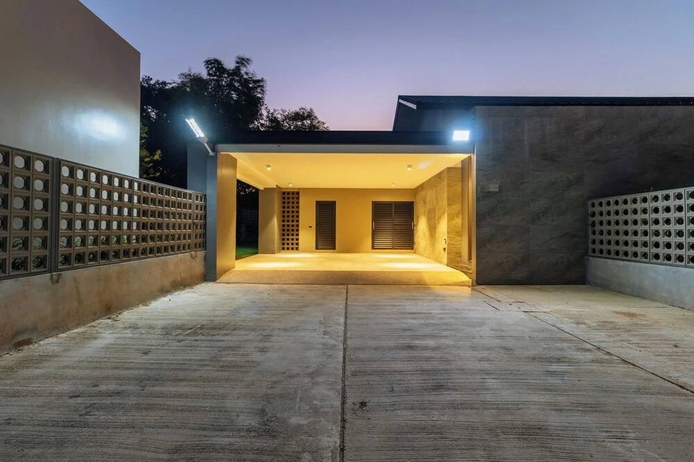 3BR Retreat in Quiet Luxury Area V307