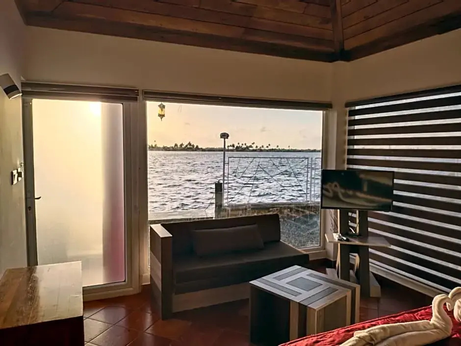 Mira's PMC Lakeshore Resort - Chambres