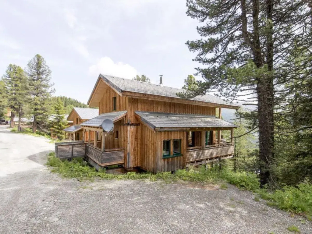 FH #30 mit IR-Sauna & Sprudelbad innen