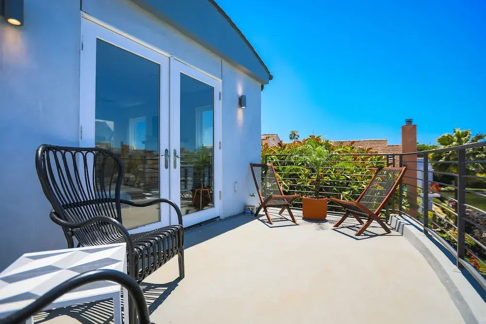 New Listing! Venice Canal-front W/ Pool, Near Beach 5 Bedroom Home - Général