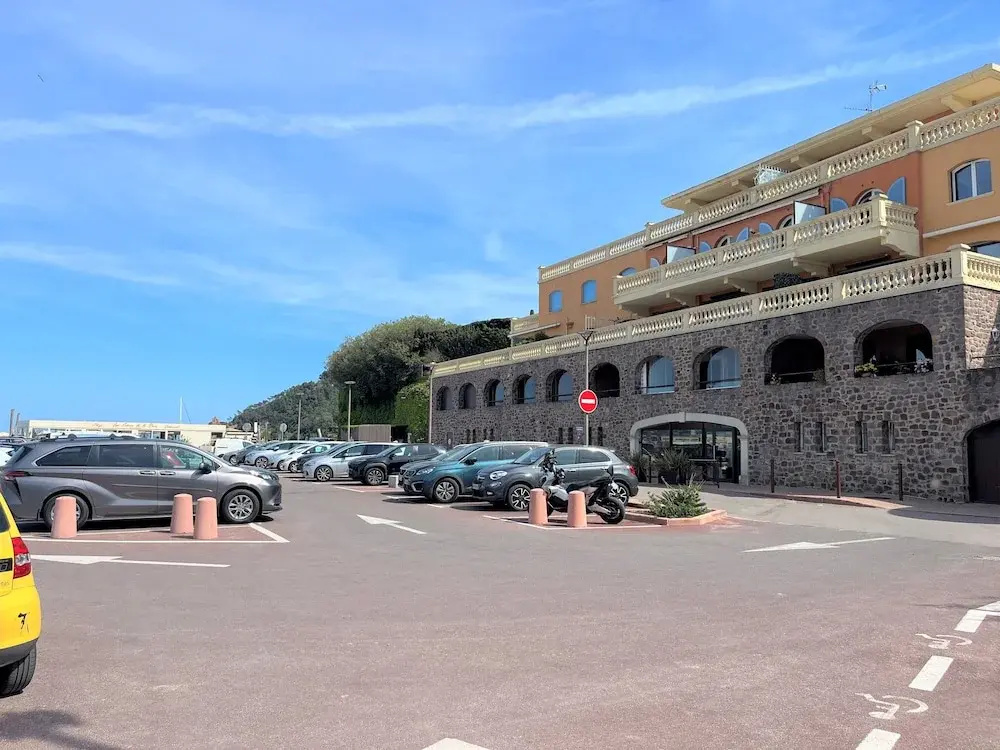Voir la photo 1 — 3 Bedr Appartment Beach Acces Theoule