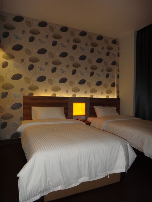 Waterfront Boutique Hotel