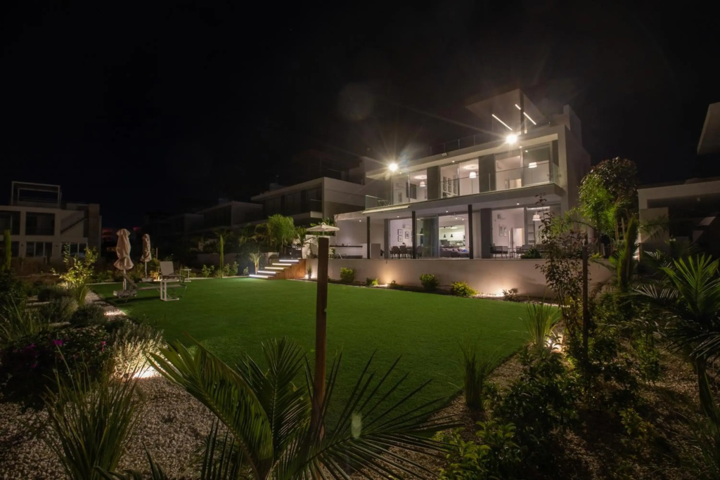 Villa Naya