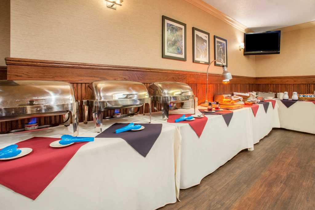 Holiday Inn Auburn by IHG - Général