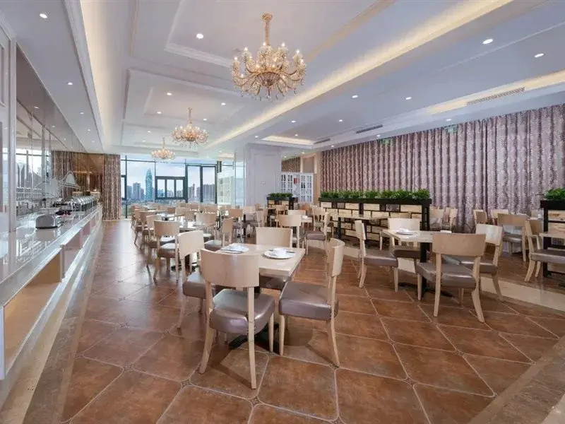 Food & Beverage