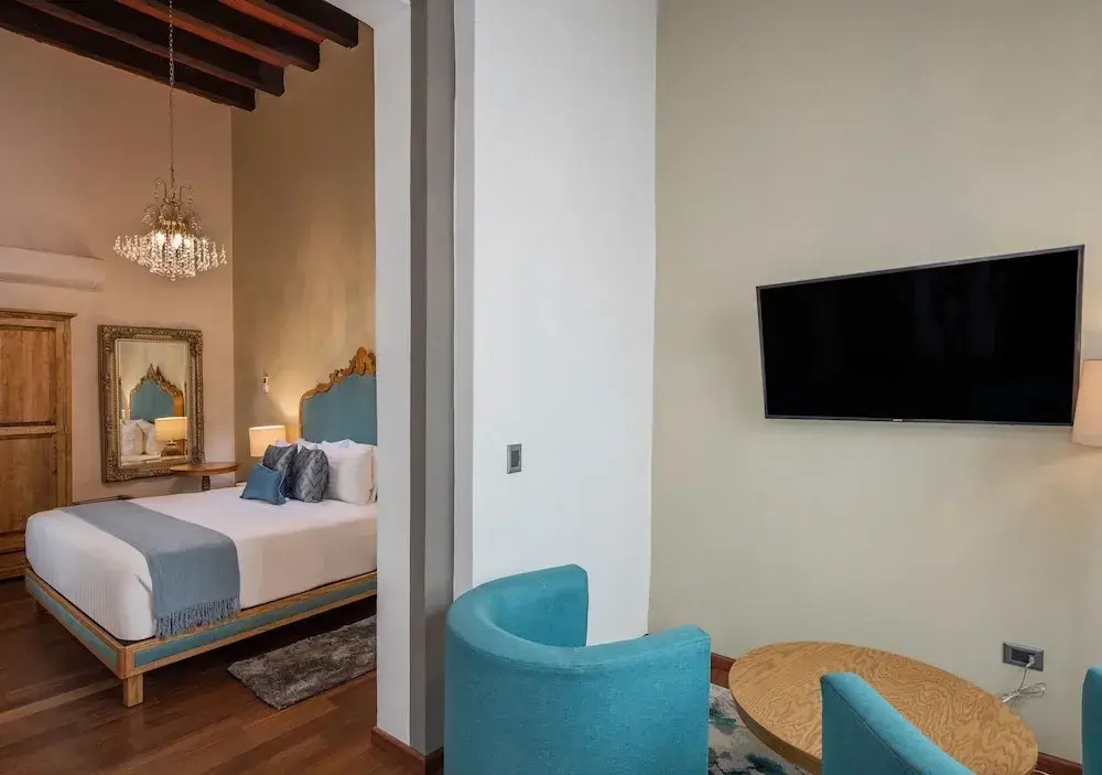 Double Junior Suite (full double bed)