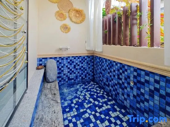 Floral Hotel · Hetian Hot Spring Homestay (Taishan Yihe Hot Spring City Branch) in Jiangmen