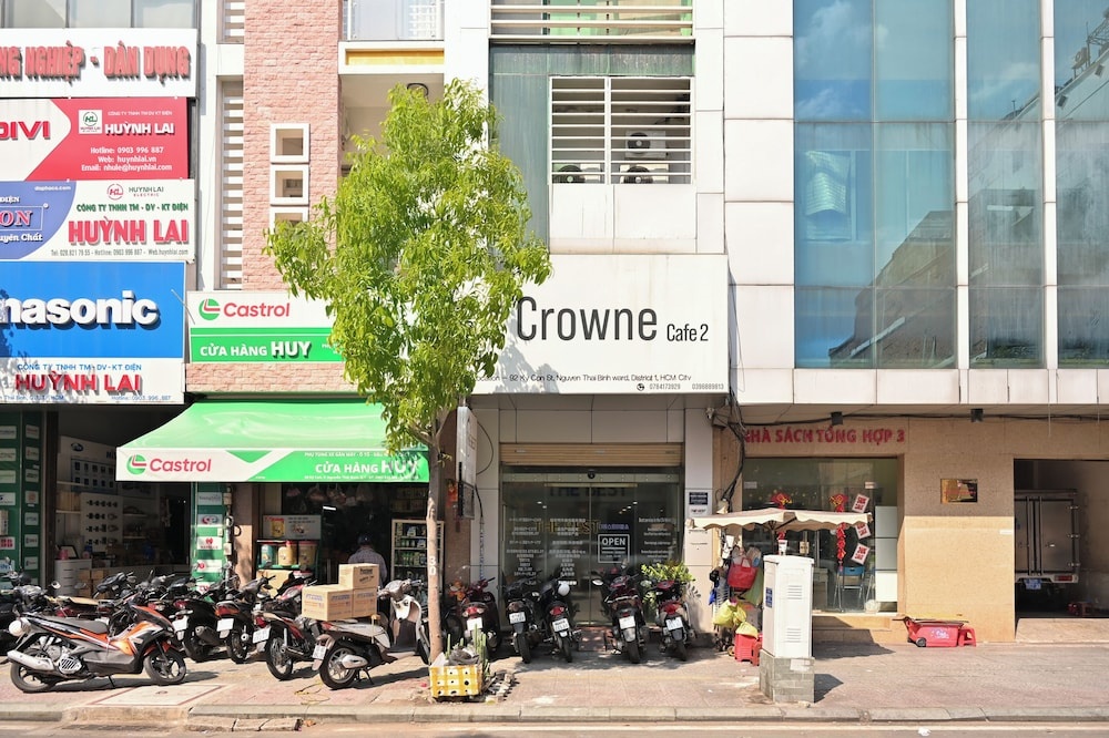 Crowne Cafe 2 - Ky Con in Ho Chi Minh City