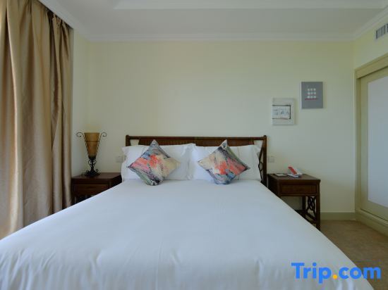 Golden Palm Resort