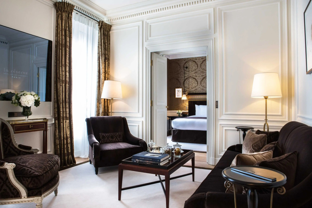 La Reserve Paris Hotel and Spa 93