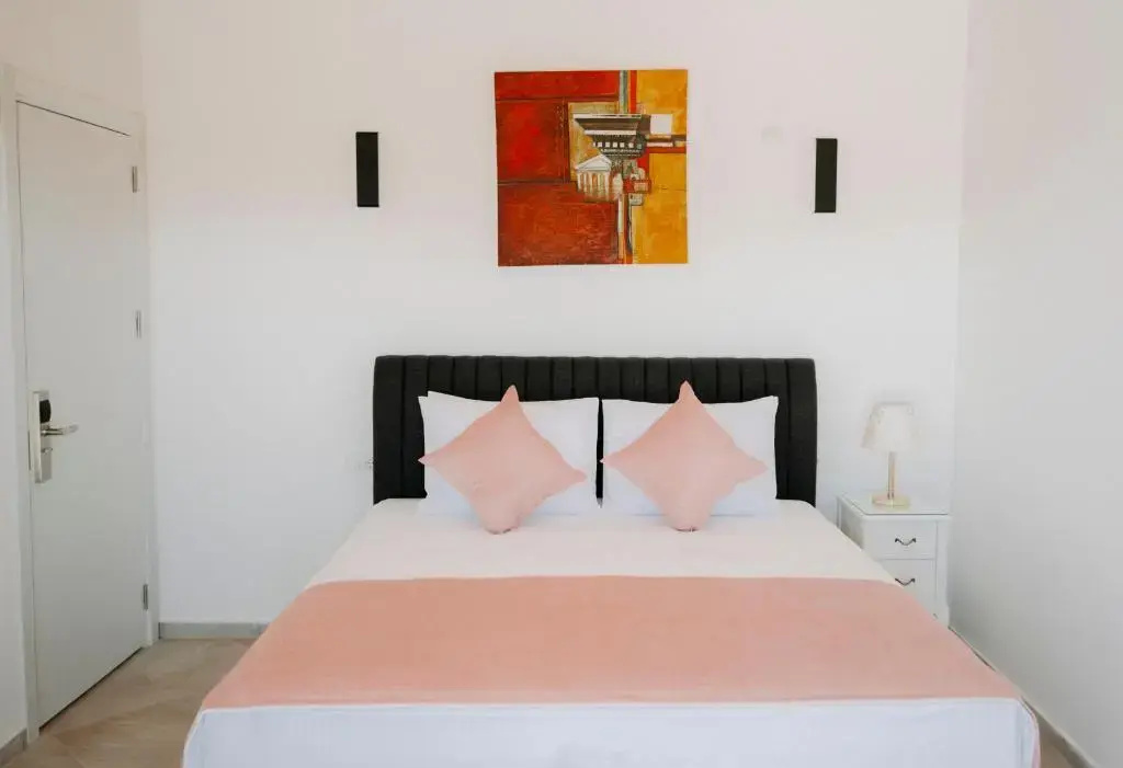 Standard Double room with pool view (full double bed)