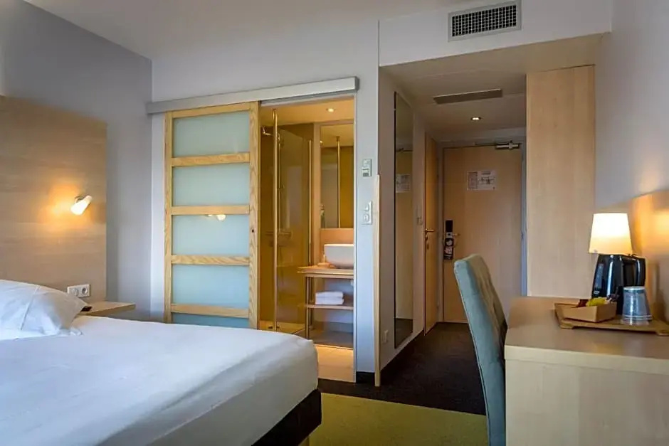 Standard Double room (twin beds)