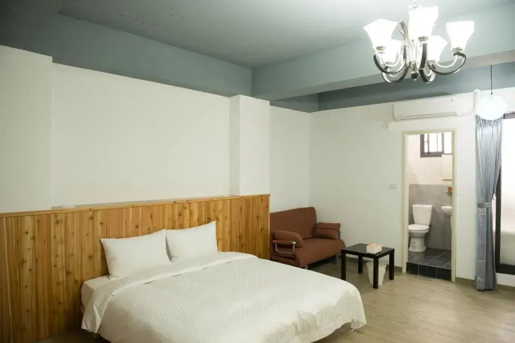 Economy Double room with balcony (full double bed)