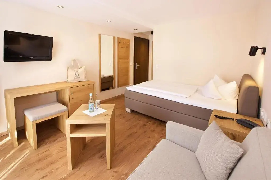 Hotel Hirsch - Chambres
